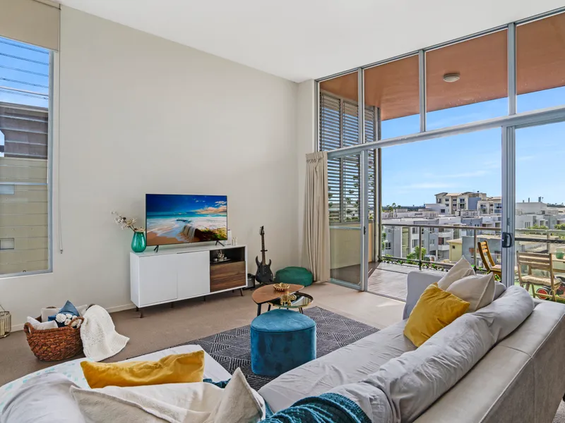 LUXURY RESORT LIVING IN RIVERWALK PRECINCT