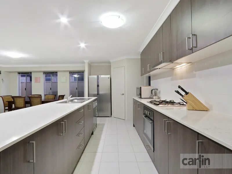 UNDER OFFER!