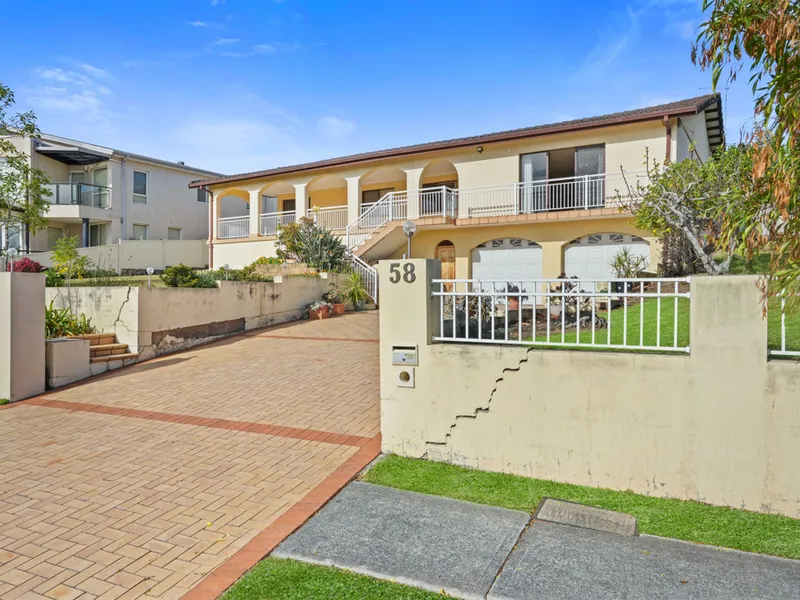 Spacious Home in Edensor Park: A Perfect Haven for Families!