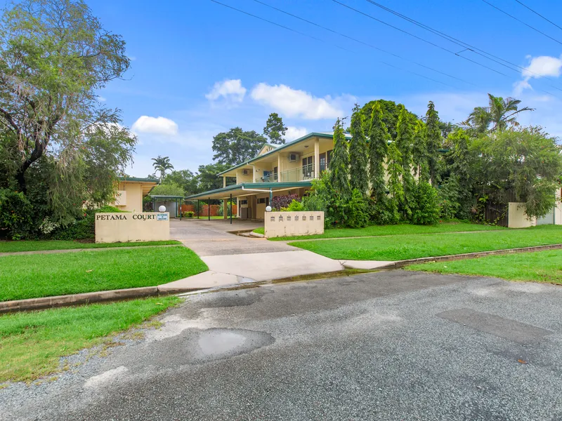 CONVIENIENTLY LOCATED - RECENTLY RENOVATED - SMALL COMPLEX