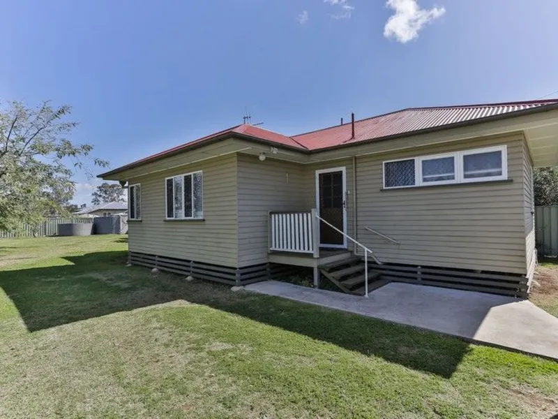 Great family home in Oakey!