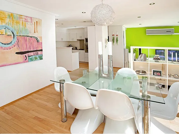 Stylish, Ultra Modern Security Apartment 