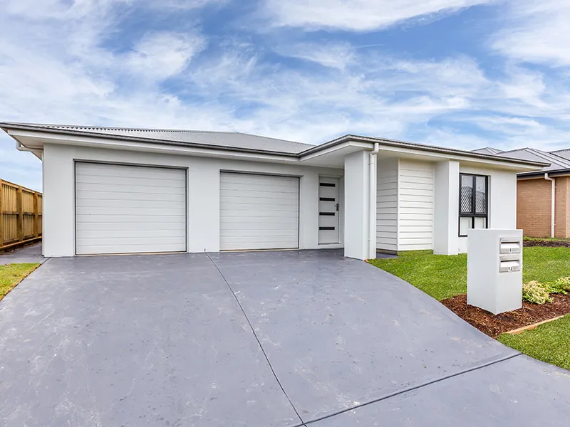 NEAR NEW DUPLEX IN SANCTUARY ESTATE