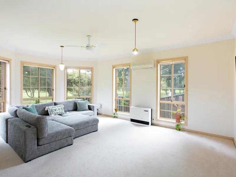 LOW MAINTENANCE LIVING ON MIDLANDS GOLF COURSE
