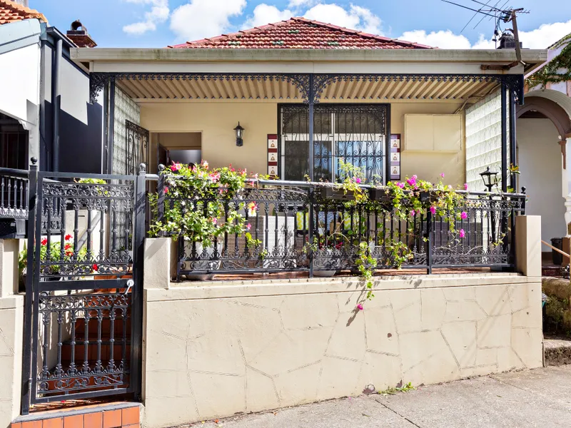 Standalone Home with Approved DA - near waterfront parklands