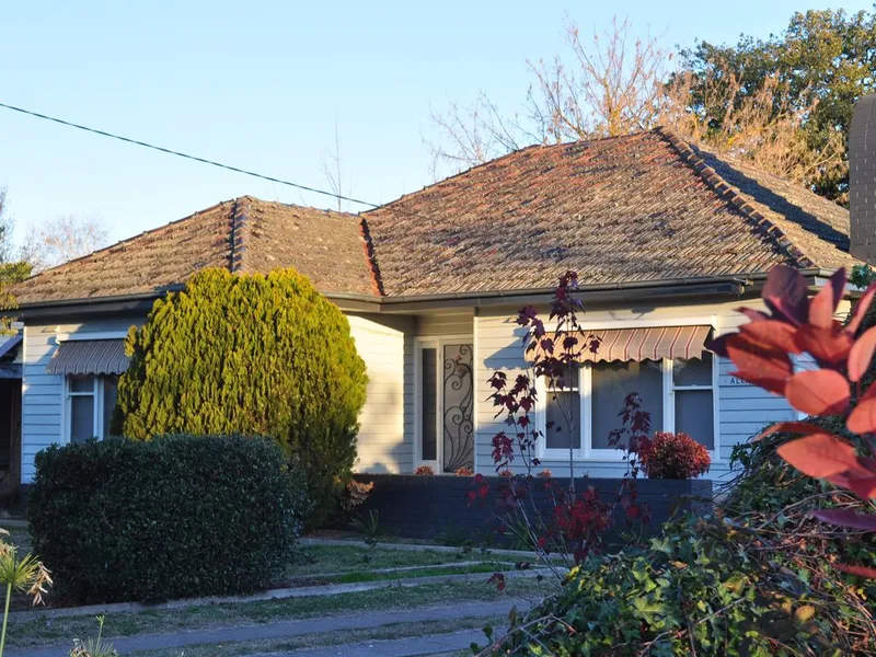 Fully furnished and equipped!