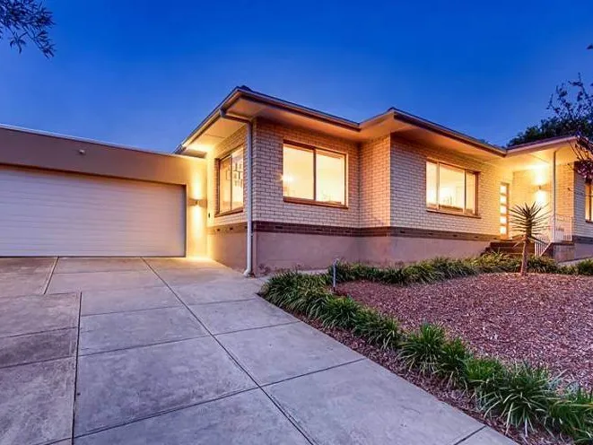 VIBRANT HOME WITH OCEAN VIEWS