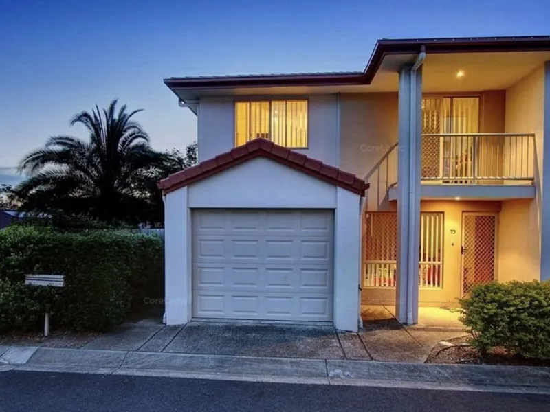 Conveniently Located Townhouse in very strategic location. Walk distance to Buz 130