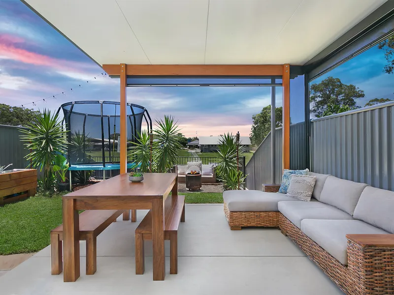 3 Bedroom Near New Villa with North Facing Rear Yard