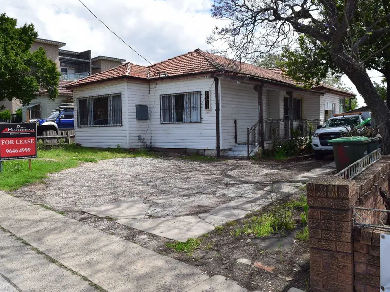 Recently Renovated Large Family Home 