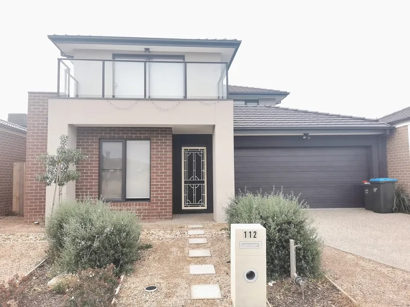 Palatial Sized Family Home in Point Cook