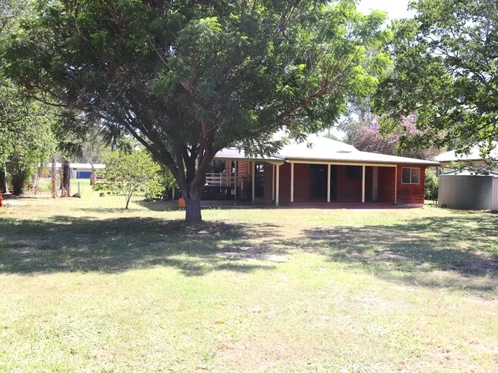 COUNTRY LIVING AT ITS FINEST