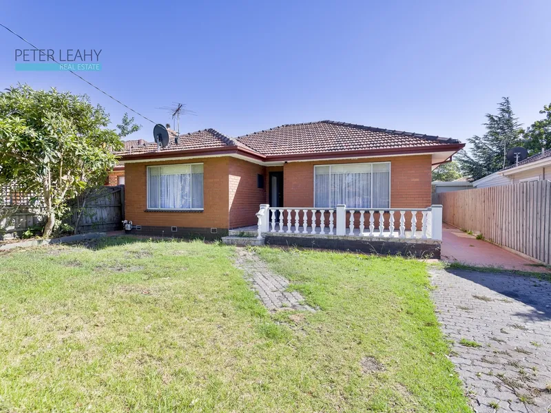 DOUBLE BONUS - HOME PLUS 1 X BEDROOM FULLY CONTAINED GRANNY FLAT!