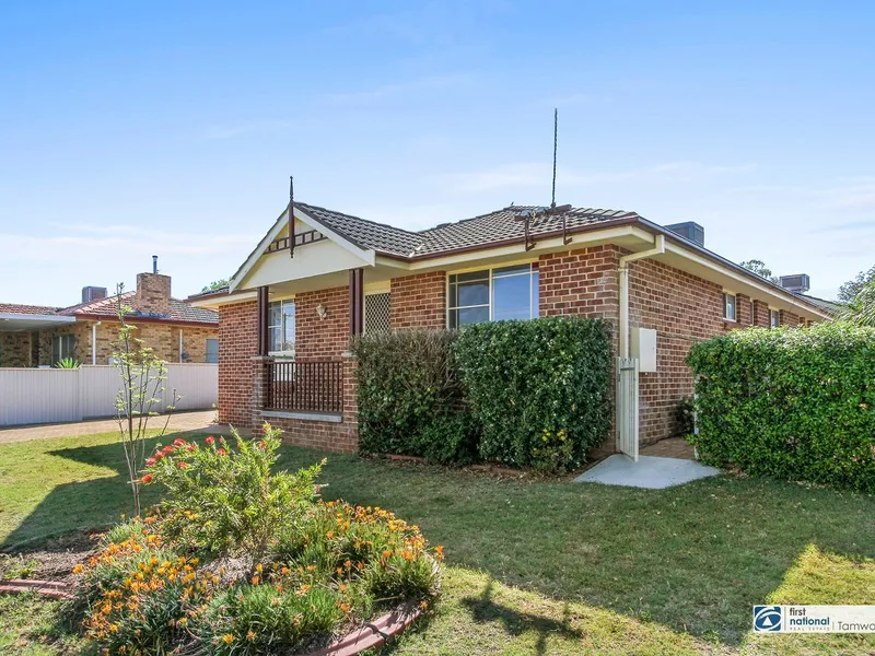 Modern Two Bedroom Unit in South Tamworth