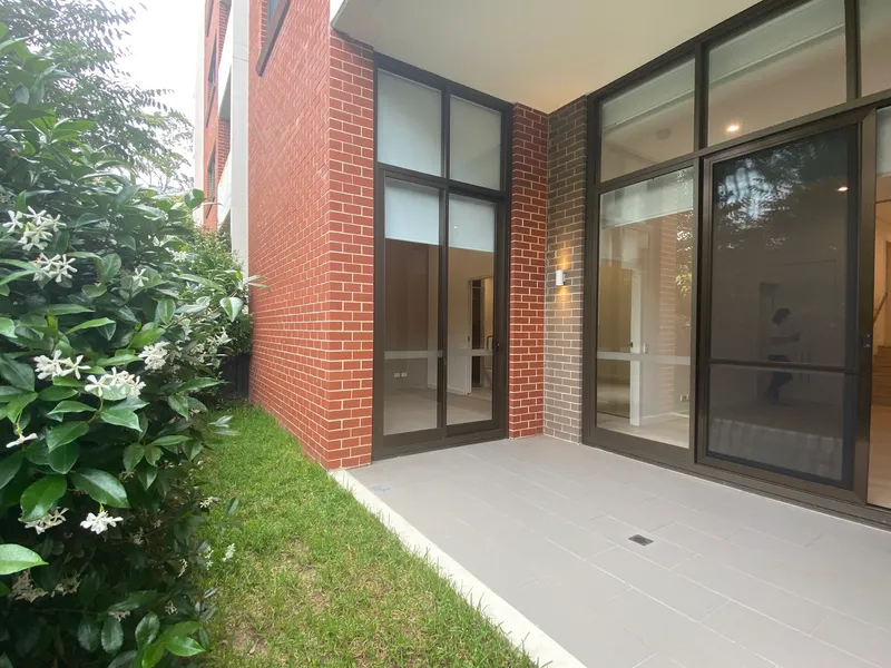 Near Near Two Bedroom Garden Apartment with 2 car spaces