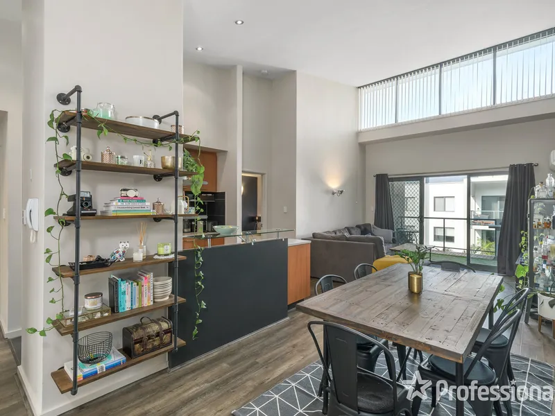 94 Square Metre 3 Brm Apartment 200 metres From River Foreshore
