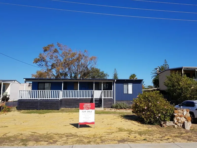 THE BLUE HOUSE near the BEACH