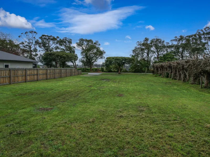 Vacant residential allotment on 1,097m2