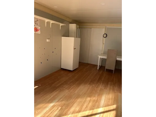 Furnished studio including washer! No carpet!
