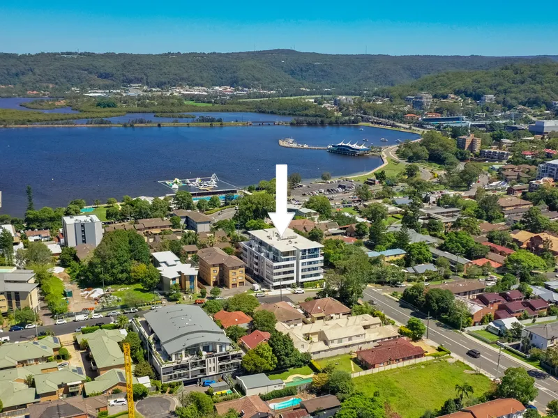 Great Quality Building & Close to Waterfront