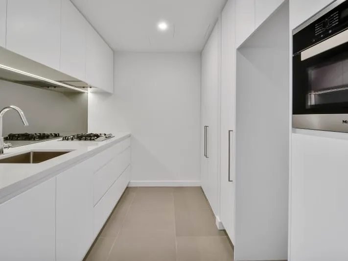 STUNNING BRAND NEW STUDIO AND 1 BEDROOM APARTMENTS FROM $535 PER WEEK