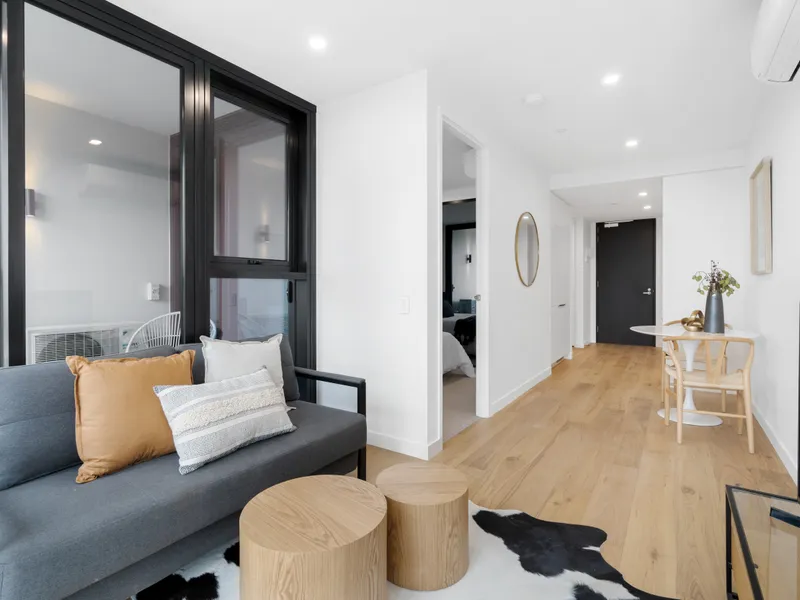 1 Bedroom with the lot! 