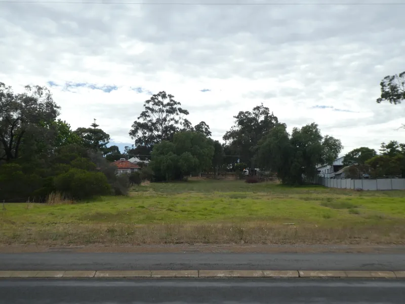 LARGE RESIDENTIAL PROPERTY