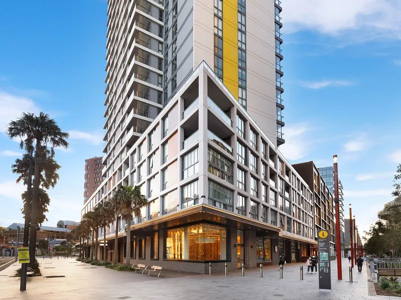 Exclusive Darling Square Apartment with Amazing Views on Level 29 | One Bed Plus Separate Study Room