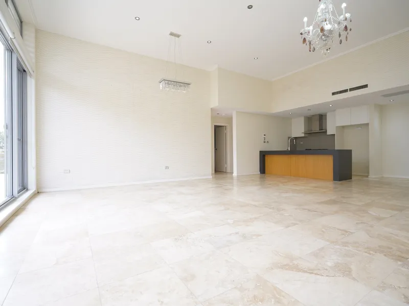 QUIET & NORHT ASPECT | INCREDIBLE SIZE PENTHOUSE