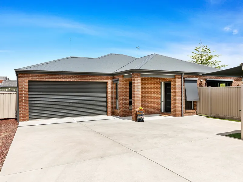 This Ballarat North Townhouse Is A Cut Above