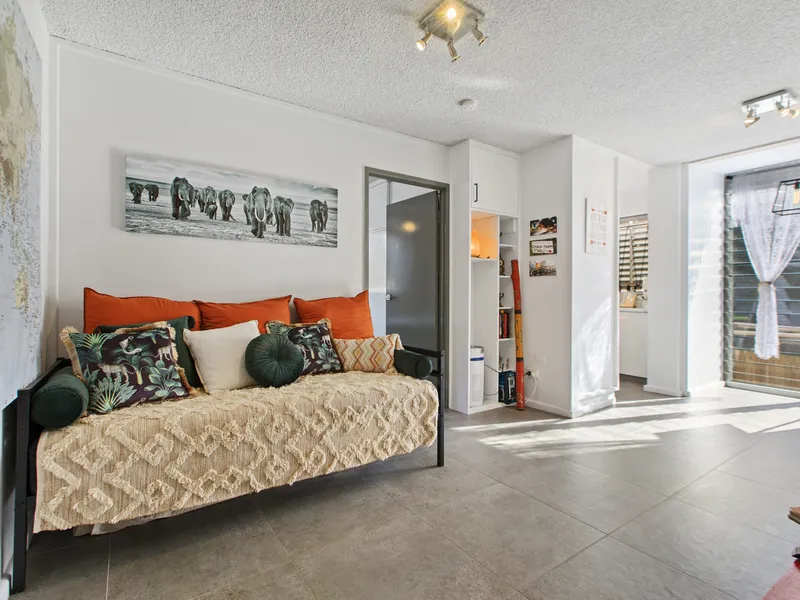 Fully Renovated, Stylish Unit