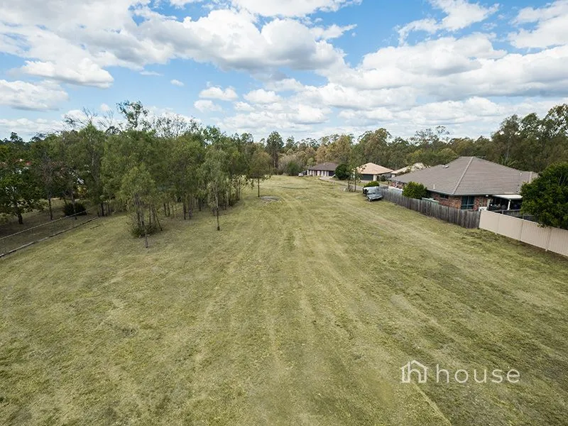 MASSIVE 8,645m2 LIFESTYLE BLOCK!!