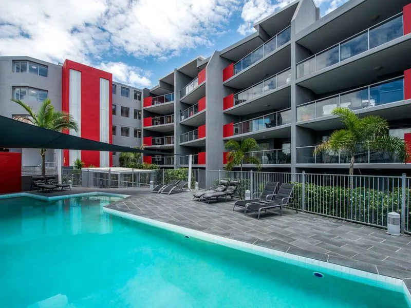 SPACIOUS Studio - Furnished with Balcony!
