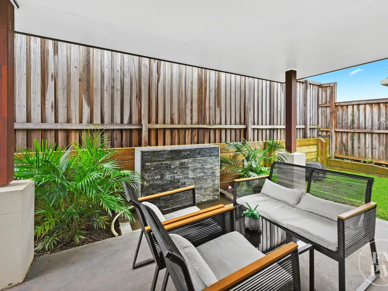 MODERN HOME IN POPULAR THRUMSTER AREA