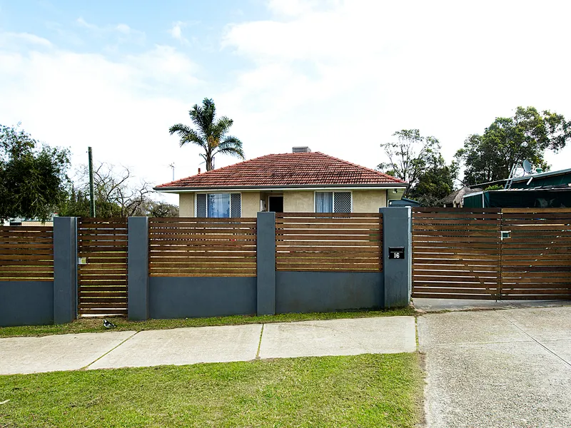 Fully fenced home!