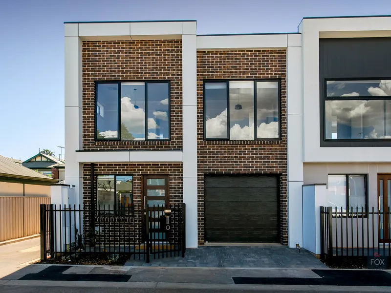 New townhouse in amazing location