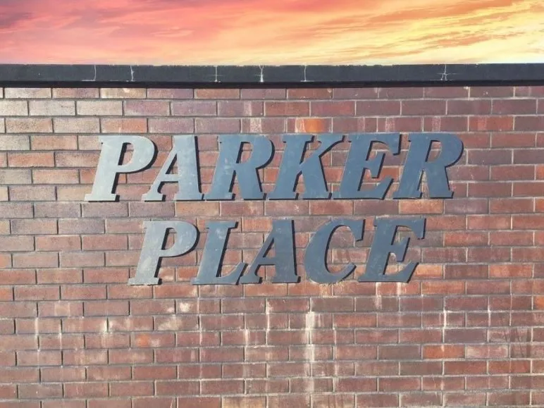 DRESS CIRCLE LOCATION - FOR THOSE WHO APPRECIATE THE FINER THINGS IN LIFE