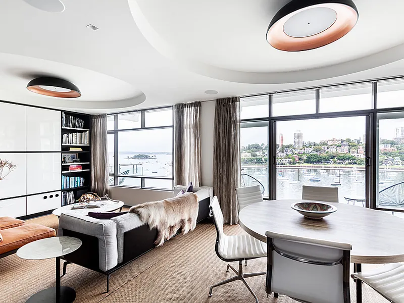 'Oceana' Waterfront Luxury Apartment With Breathtaking Views