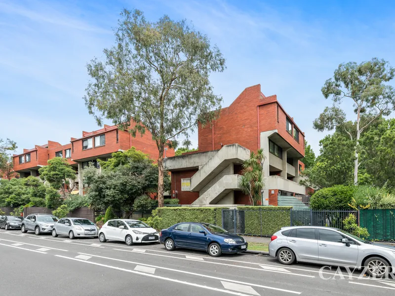 SPLIT LEVEL APARTMENT