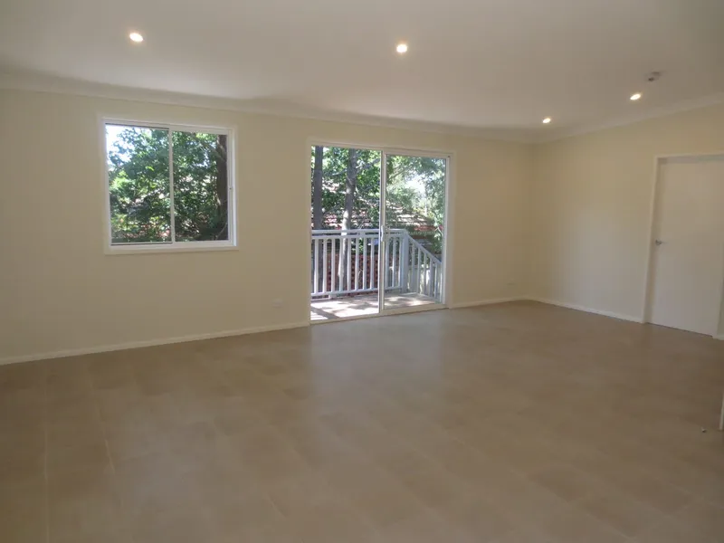 Modern flat in leafy Beecroft