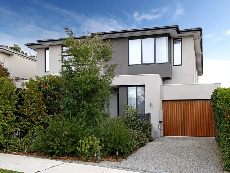 Quality home in the heart of Bentleigh East! *Open Monday 2 October 5:15-5:30pm*