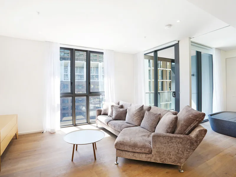 FURNISHED LARGE ONE BEDROOM PLUS STUDY/GUEST ROOM