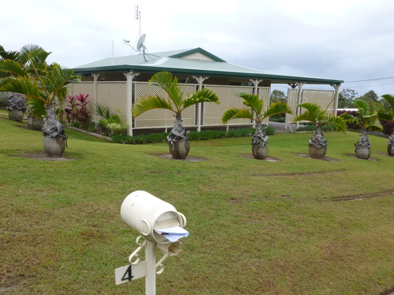 Beautiful home overlooking the water!