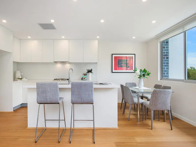 Best North East Corner (Block A) - Mins Walk to Rail/Shops - Pet Friendly