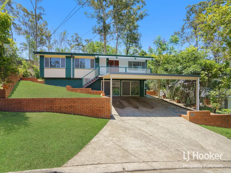 GORGEOUS & FULLY RENOVATED - Ready NOW