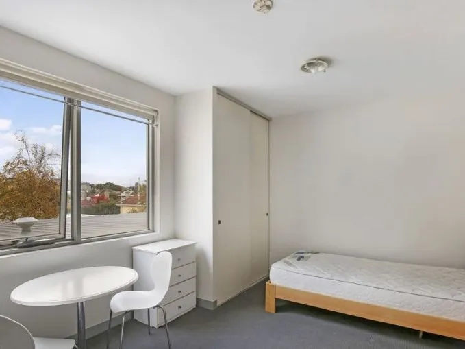 ACCOMODATION - IN THE HEART OF PRAHRAN