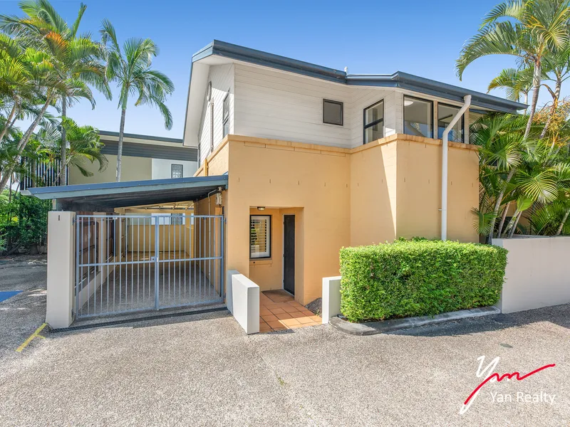 3-Bedroom Townhouse at the heart of Indooroopilly!