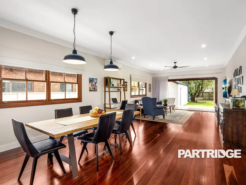 STUNNING THREE BEDROOM JUST BEFORE CHRISTMAS!