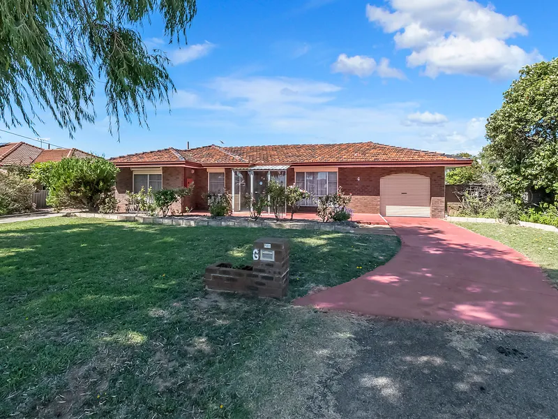 3 x 1 HUGE SUBDIVIDABLE CORNER BLOCK 