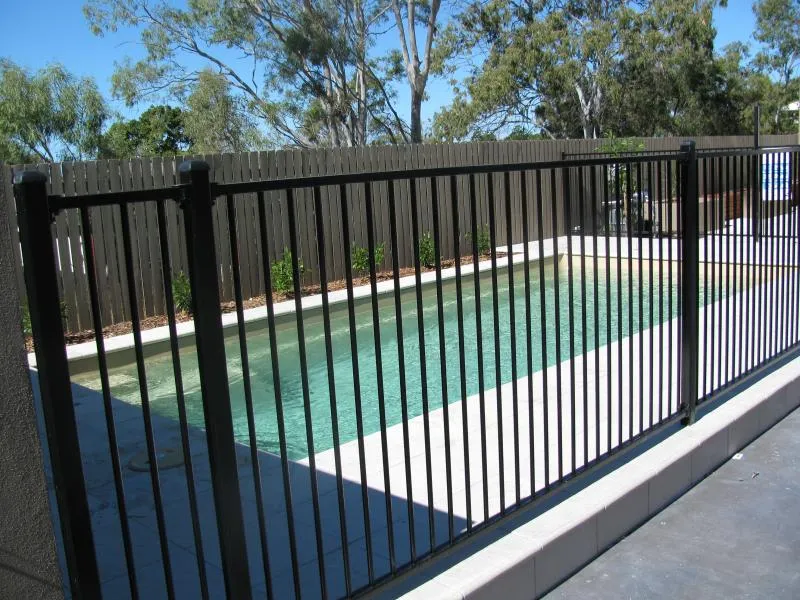 Self Contained Townhouse & Swimming Pool